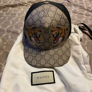 Gucci Tiger GG Supreme Baseball Hat
